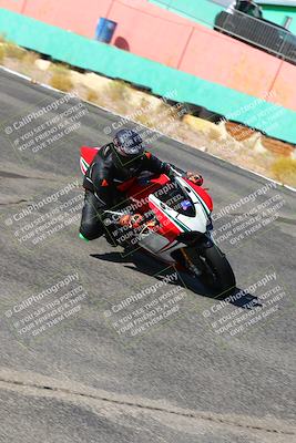 media/Oct-15-2022-TrackXperience (Sat) [[8f70b8b0be]]/Group 2/session 2 turn 3 and 4/